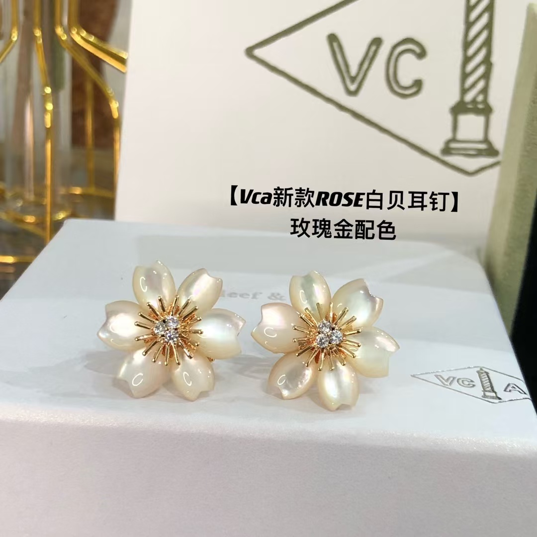 VCA Rose de Noël Christmas Earrings - Original Replica Club