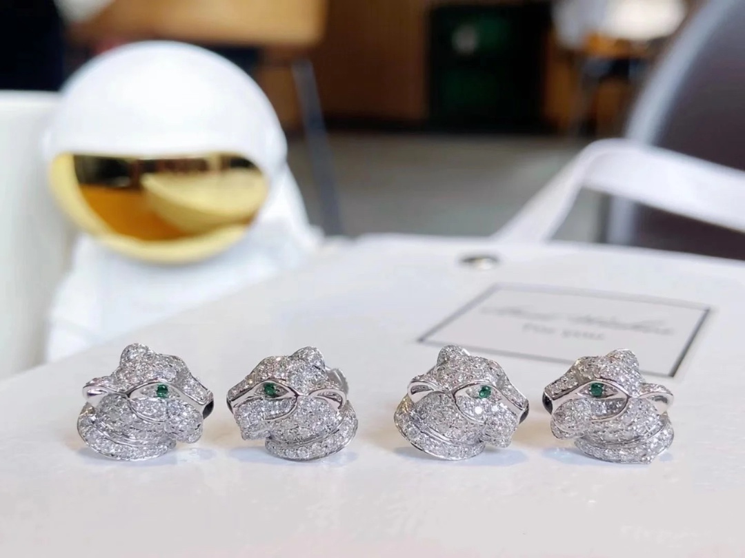 Cartier Full Paved Diamond Leopard Stud Earrings - Original Replica Club