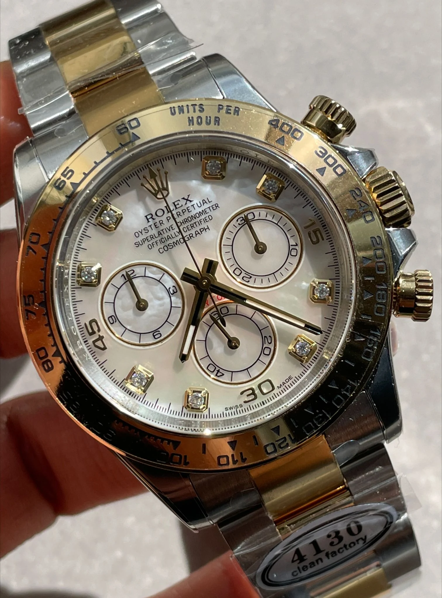 Replica Rolex Cosmograph Daytona Two-Tone Yellow Gold Mother of Pearl Diamond Dial 40mm