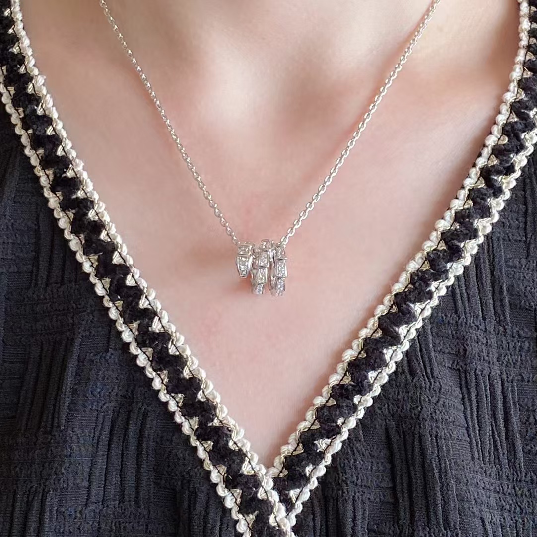 Bvlgari Serpenti Viper Necklace - Full Diamond - Original Replica Club