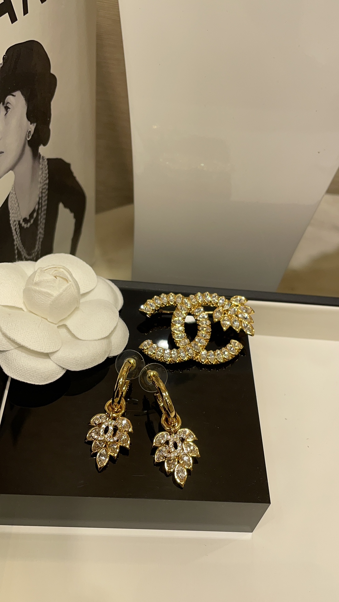 Chanel Luxury Full Diamond Ear of Wheat CC Brooch - Original Replica Club