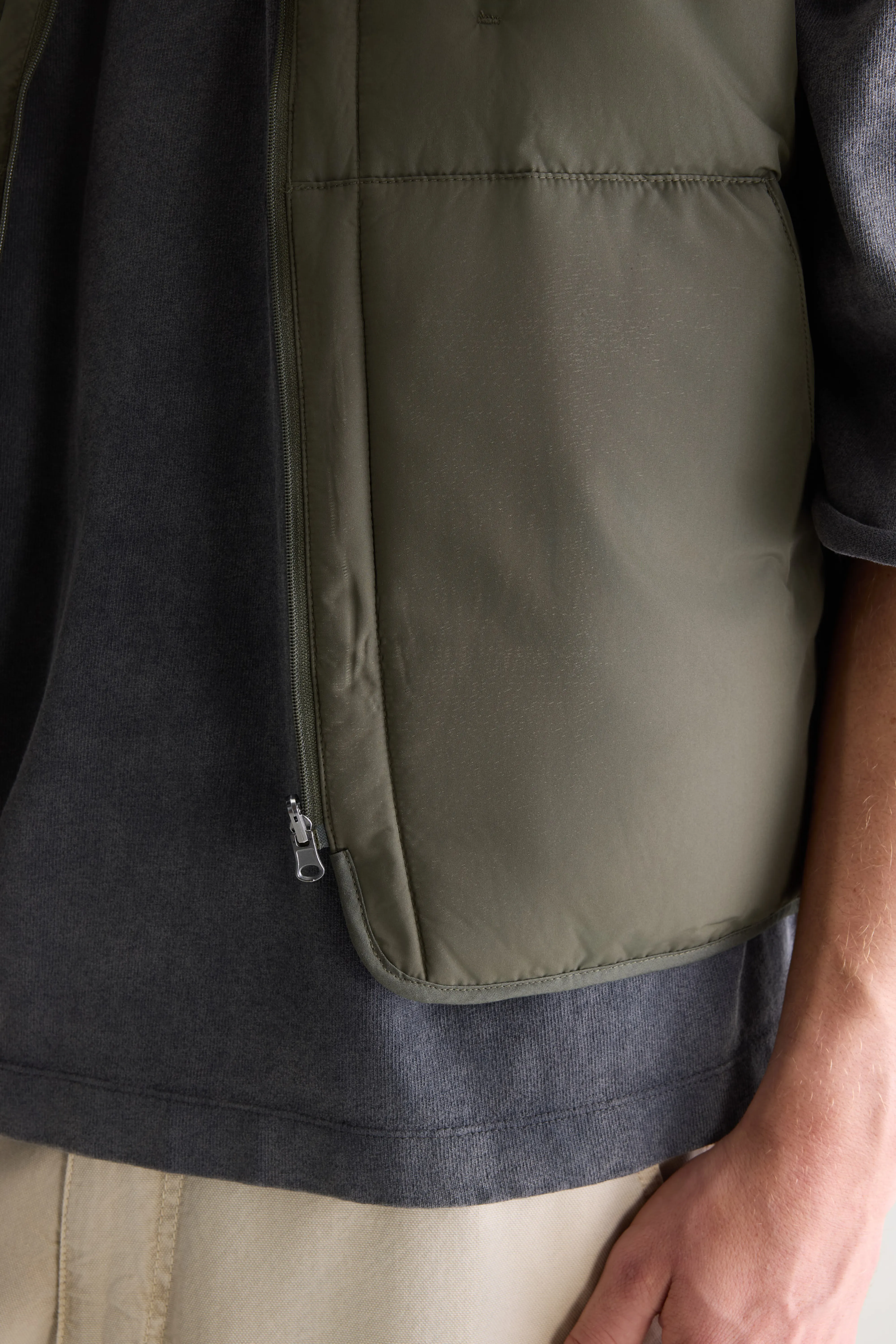 Bellerose Hoch sleeveless green bodywarmer (251 / M / DARK OLIVE)