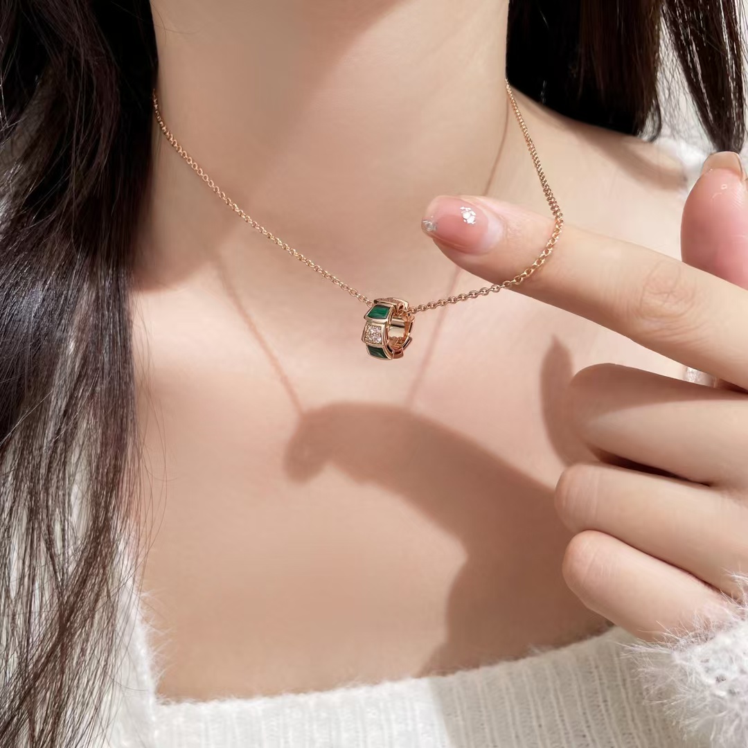 Bvlgari Serpenti Viper Necklace - Original Replica Club