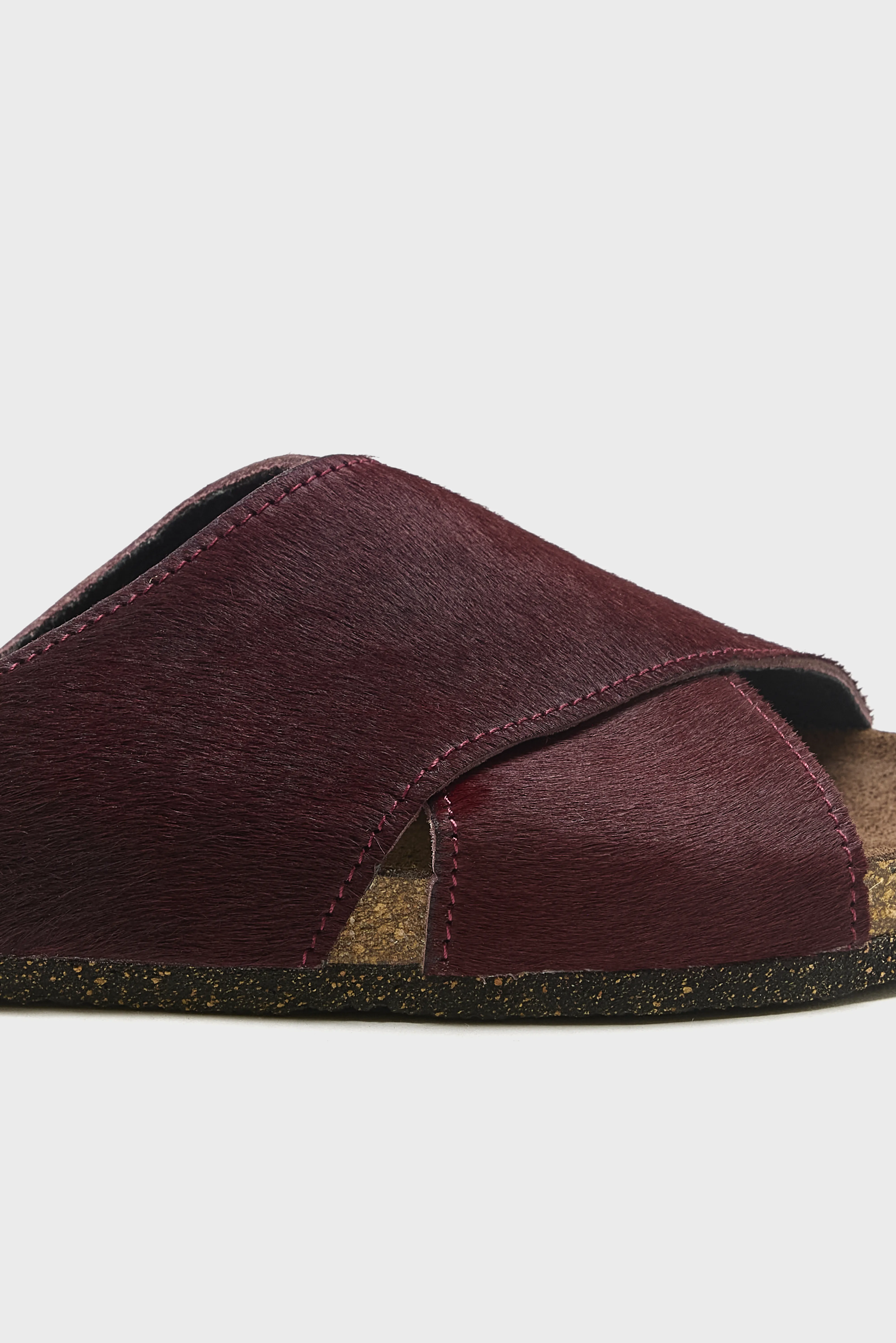Bellerose Bordeaux Ponyhair Cross Sandals  (261 / W / BORDEAUX)