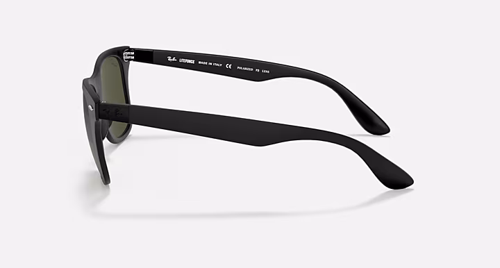 Ray-Ban WAYFARER LITEFORCE