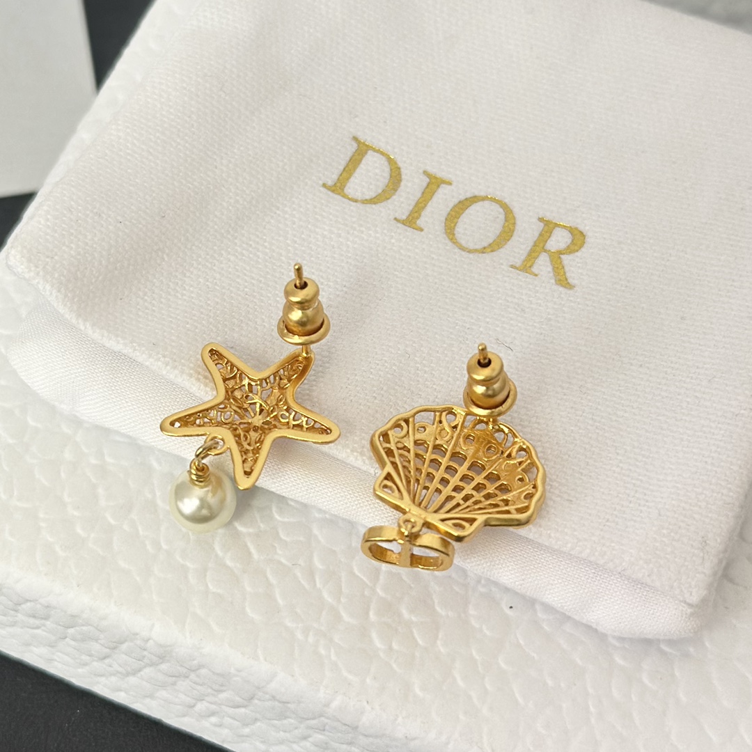 Dior Asymmetric Starfish and Shell Pearl Earrings - Original Replica Club