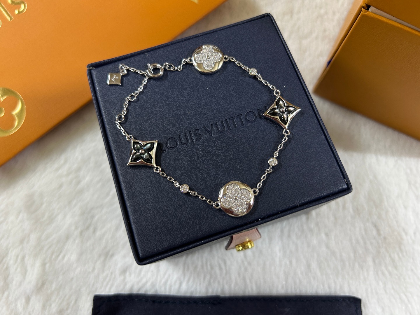Louis Vuitton Grey Mother of Pearl Color Blossom Bracelet - Original Replica Club
