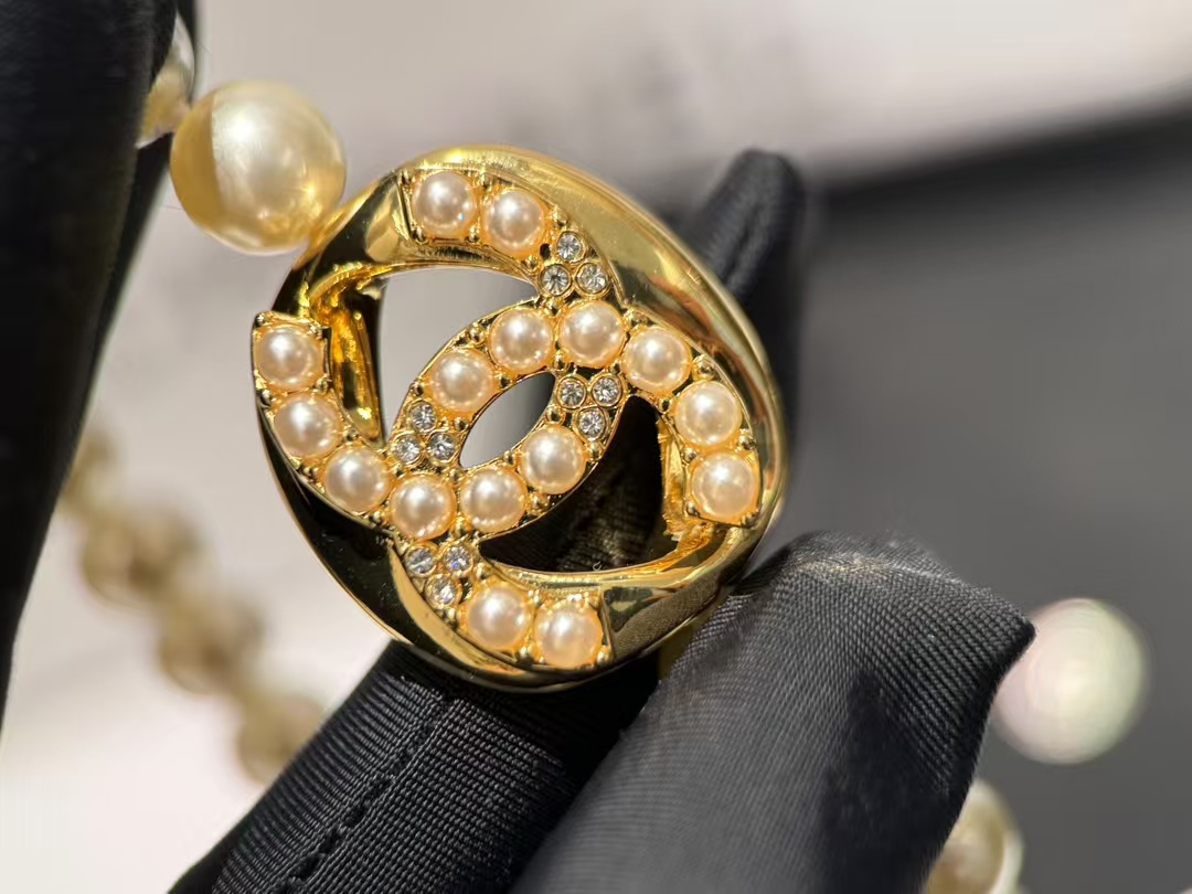 Chanel Round Double C Pendant Pearl Choker Necklace - Original Replica Club