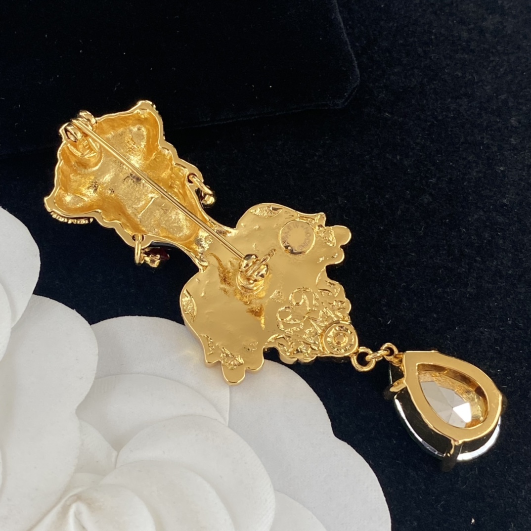 Chanel Vintage Buddha Head Face Brooch - Original Replica Club