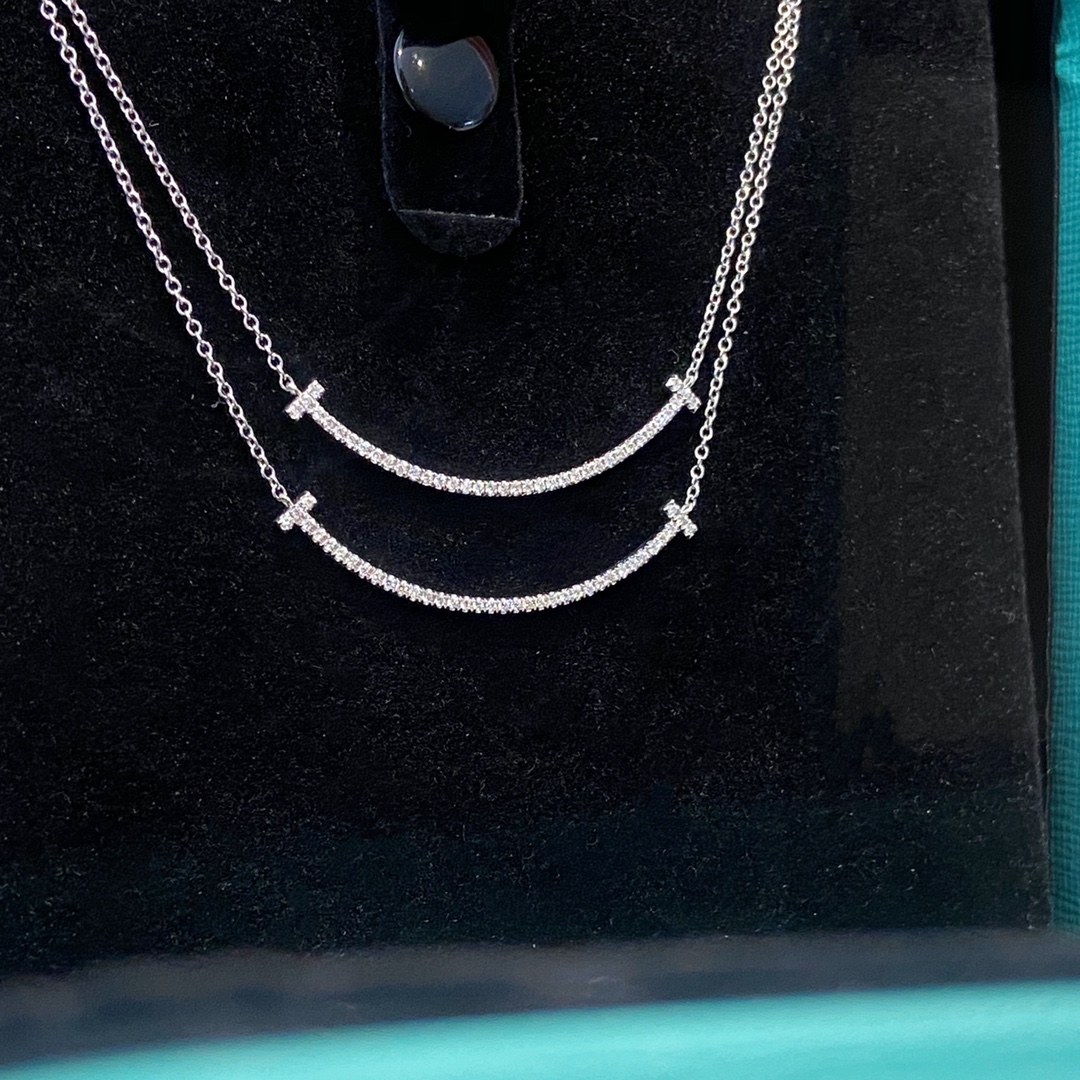 Tiffany T Smile Pendant Necklace in Silver Color - Original Replica Club