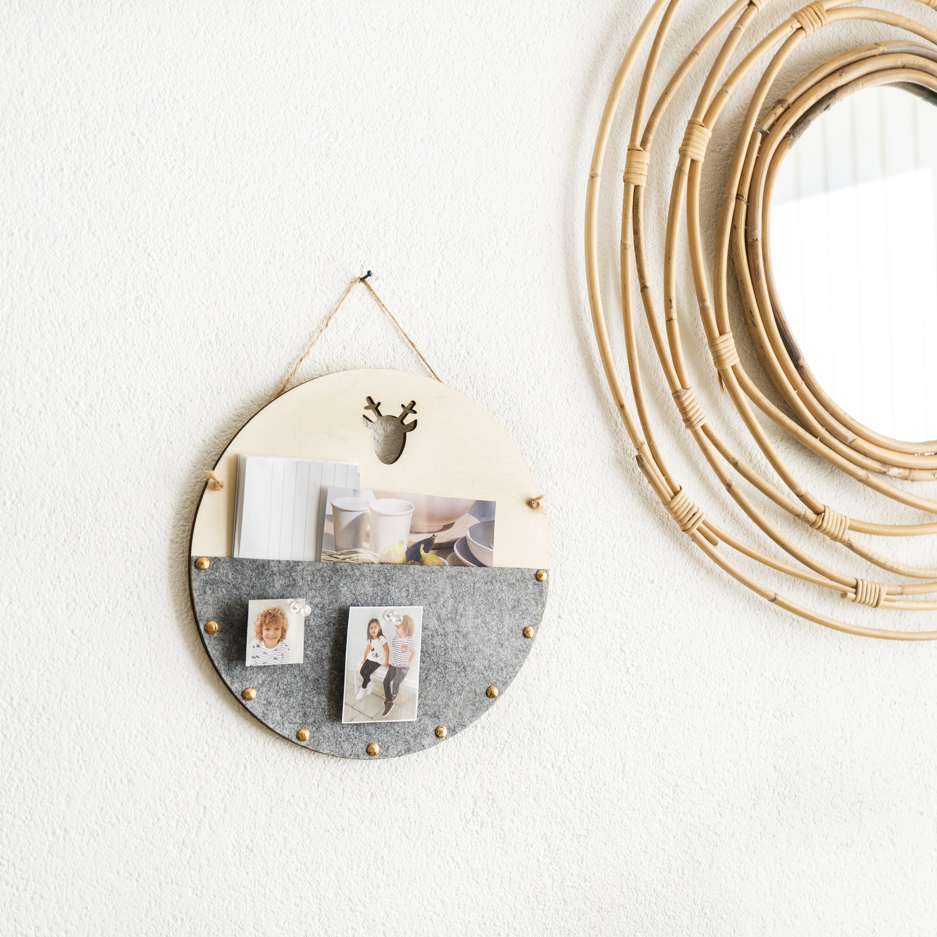 QUVIO Memobord rond hout + half vilt - Grijs