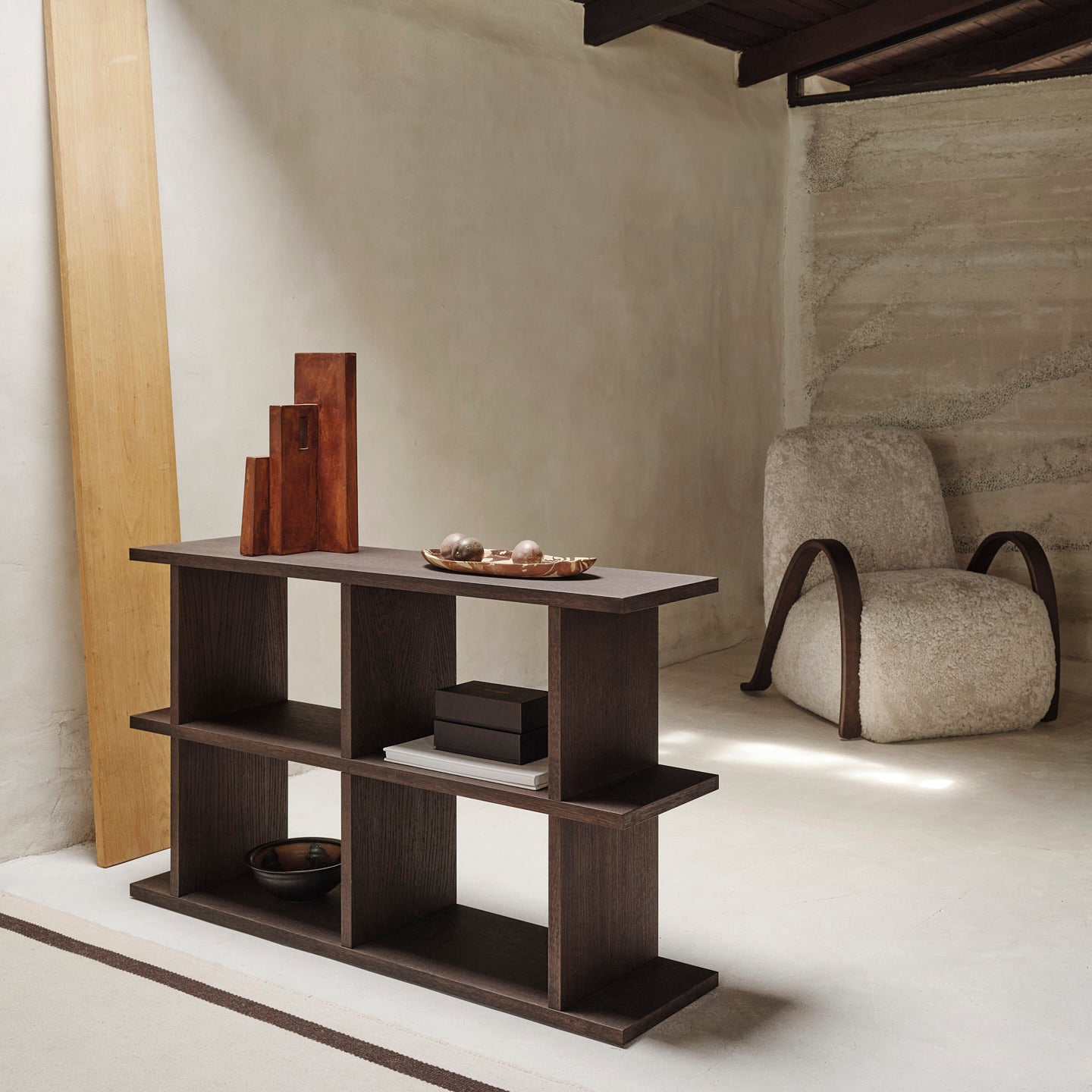 Ferm Living Kona Stellingkast 2 x 2 - Dark Stained