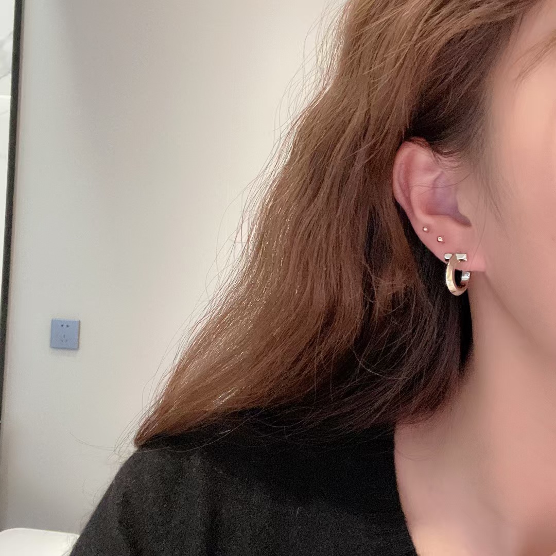 Tiffany T T1 Hoop Earrings - Original Replica Club