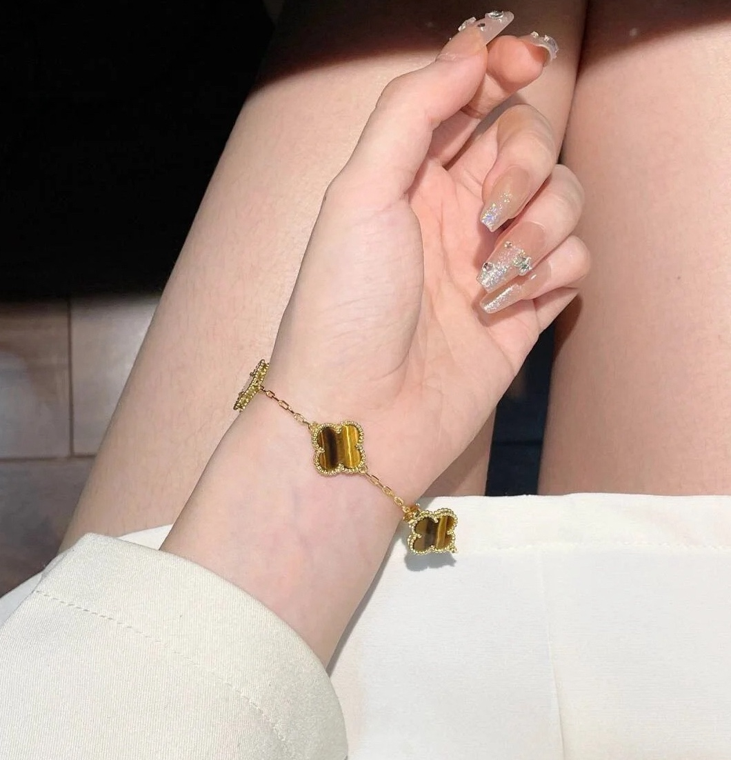 VCA Tiger Eye Vintage Alhambra Bracelet 5 Motifs - Original Replica Club