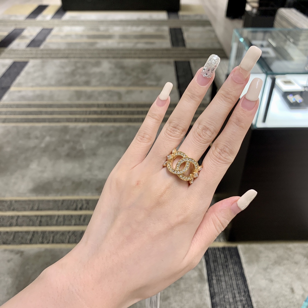 Chanel Wide Hollow Ear of Wheat Ring - Original Replica Club