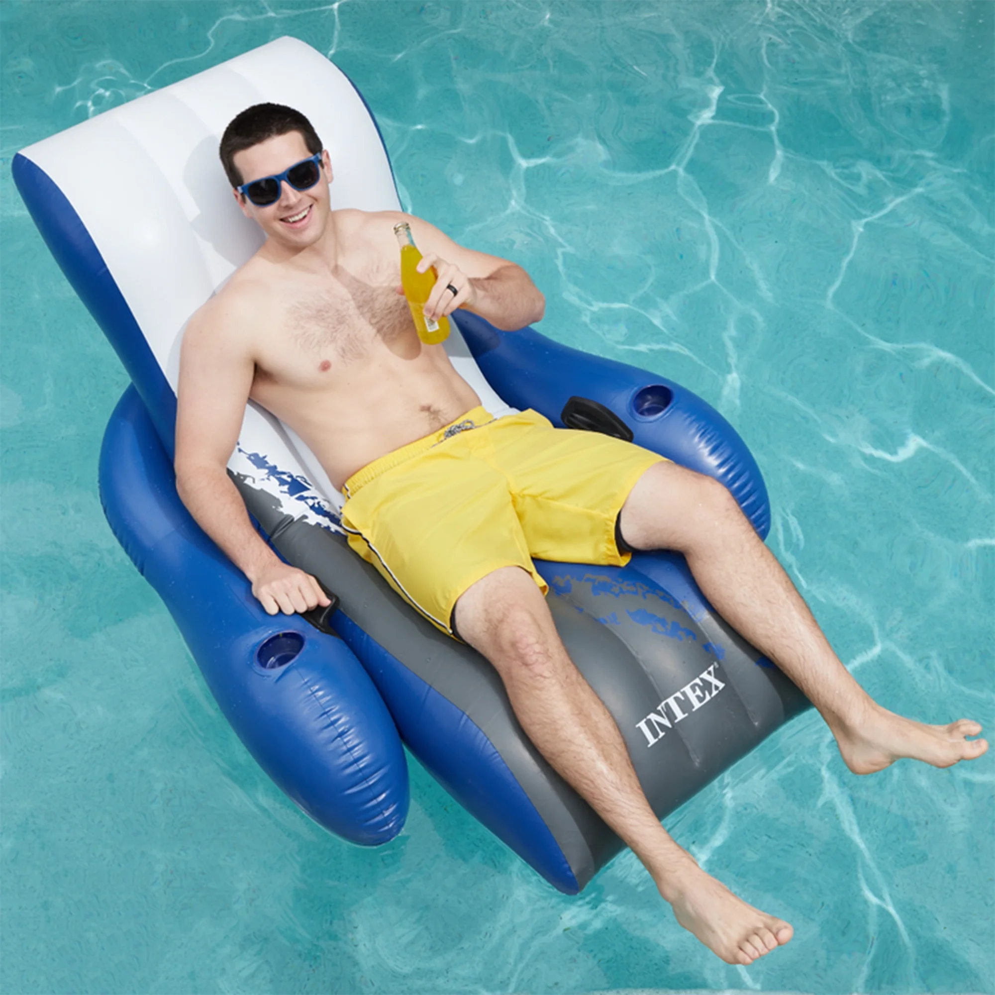 INTEX 32ft x 16ft x 52in Ultra XTR Above Ground Pool, Floats (2 Pack), & Inflatable Cooler - Image 5