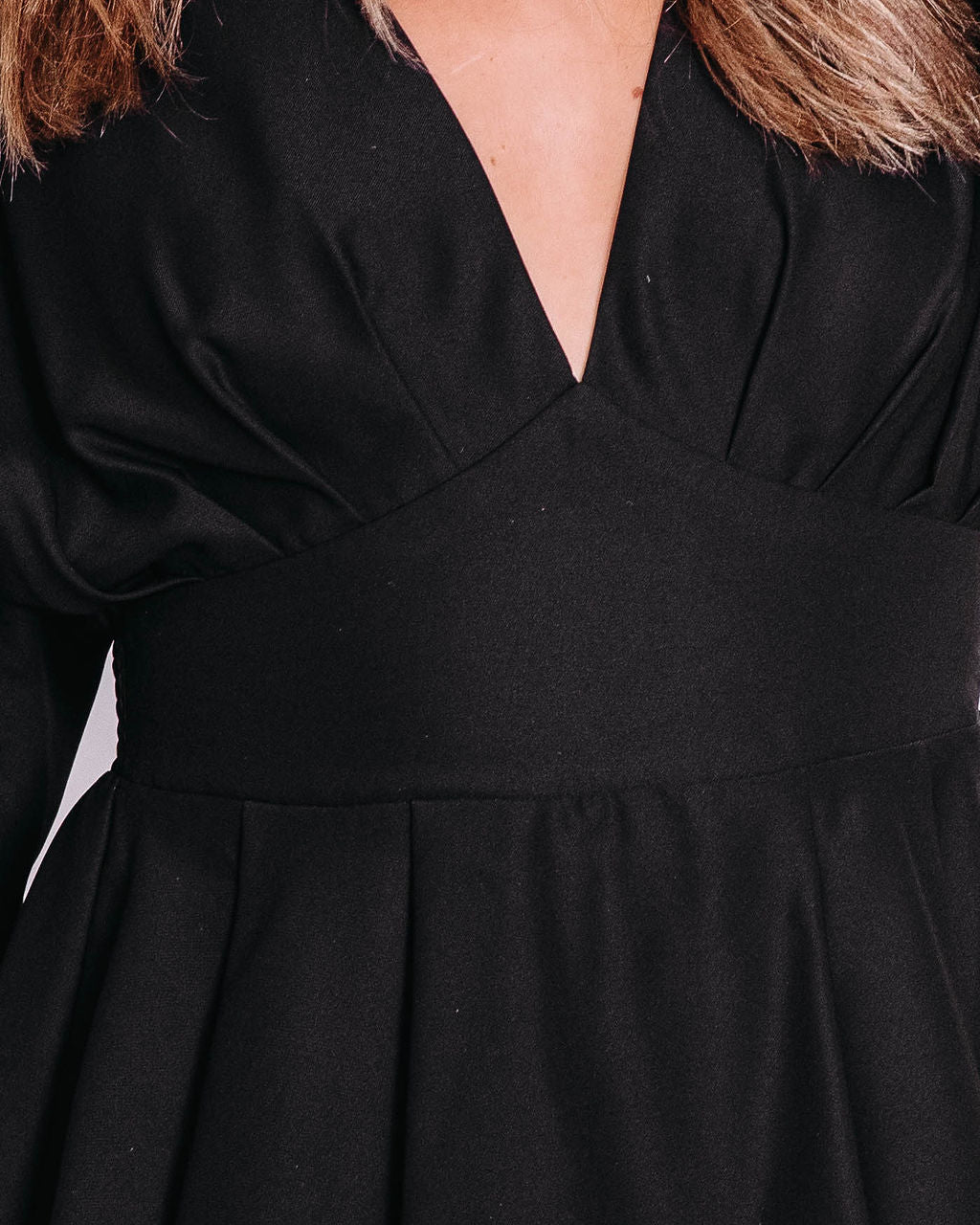 Gianna Plunge Neck Long Sleeve Top - Black - Se7enfashion