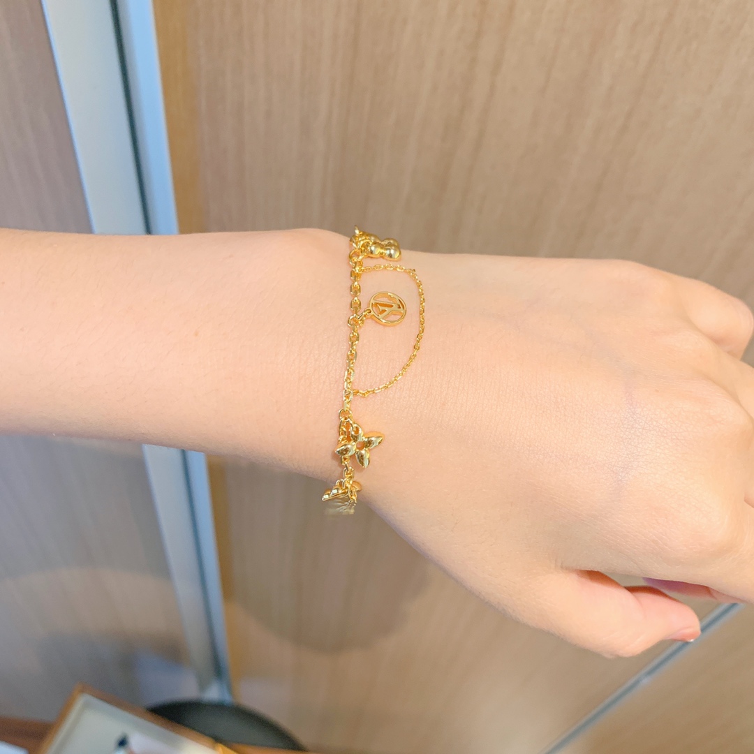 Louis Vuitton Chain with Charms Bracelet - Original Replica Club