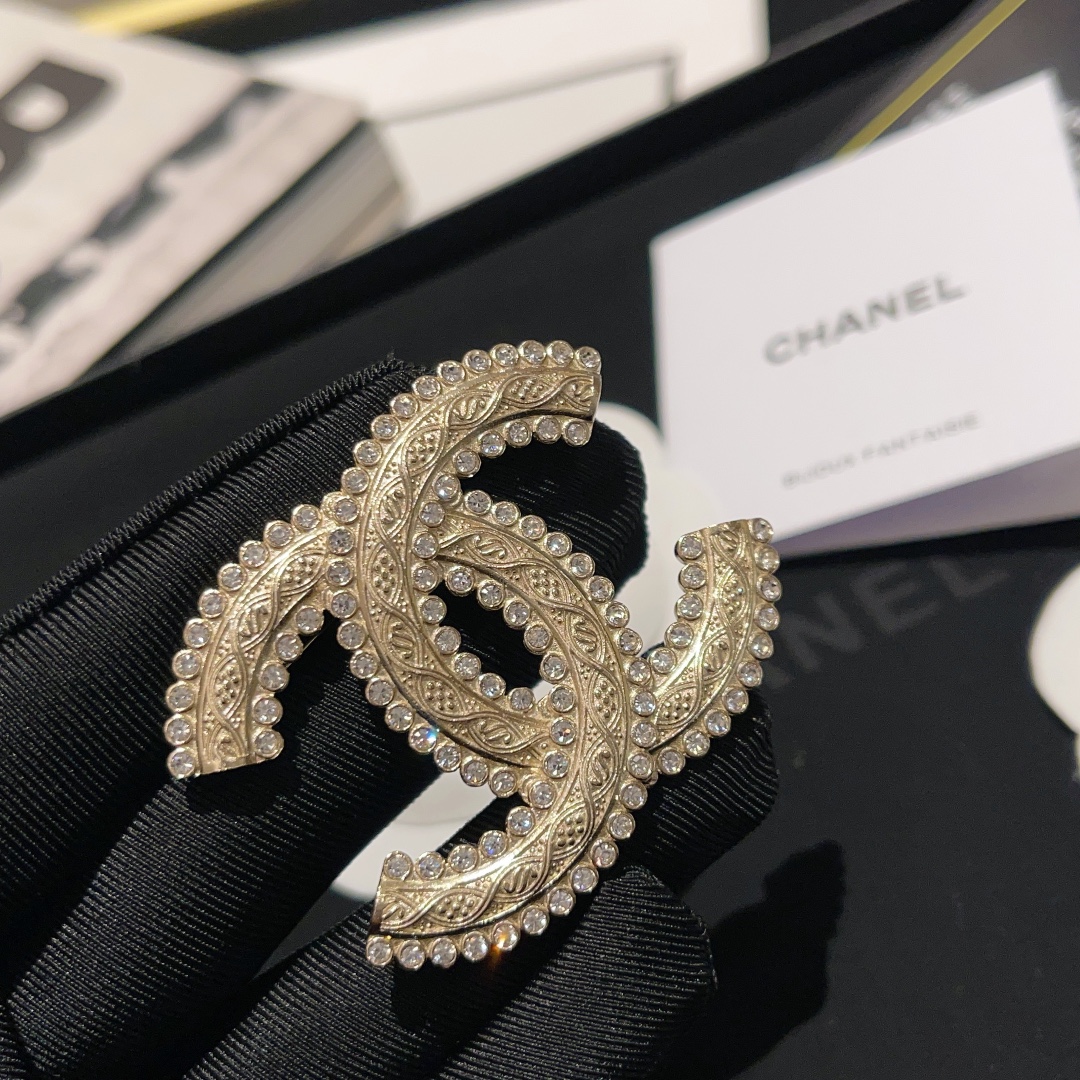 Vintage Chanel Light Gold CC Twist Brooch - Original Replica Club
