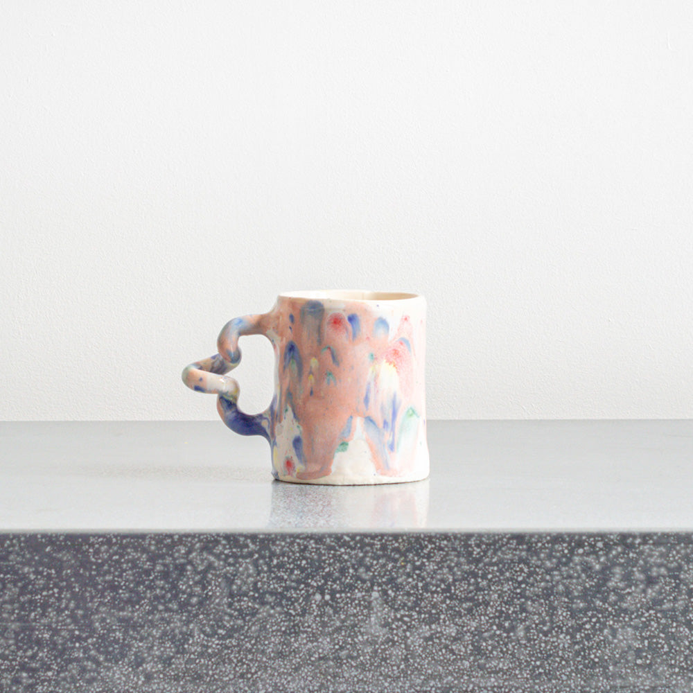 Tasse à café multicolore