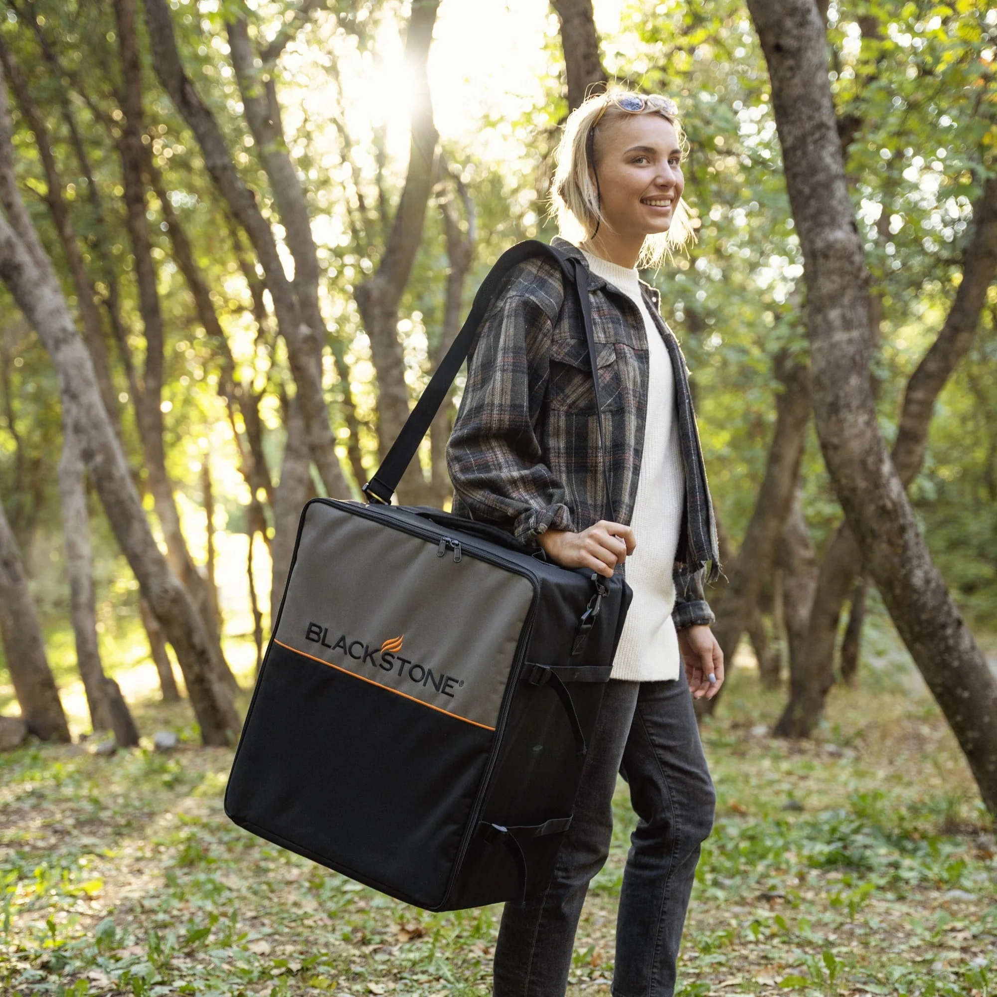 Blackstone 17" Tabletop Griddle Carry Bag with Shoulder Strap - 20.2 in L x 17.1 in W x 13.2 in H - image 5