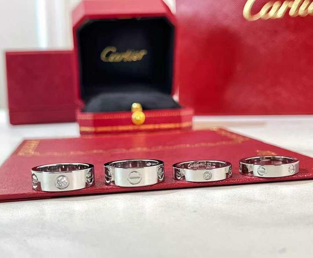 Cartier LOVE LEVE Ring - Original Replica Club