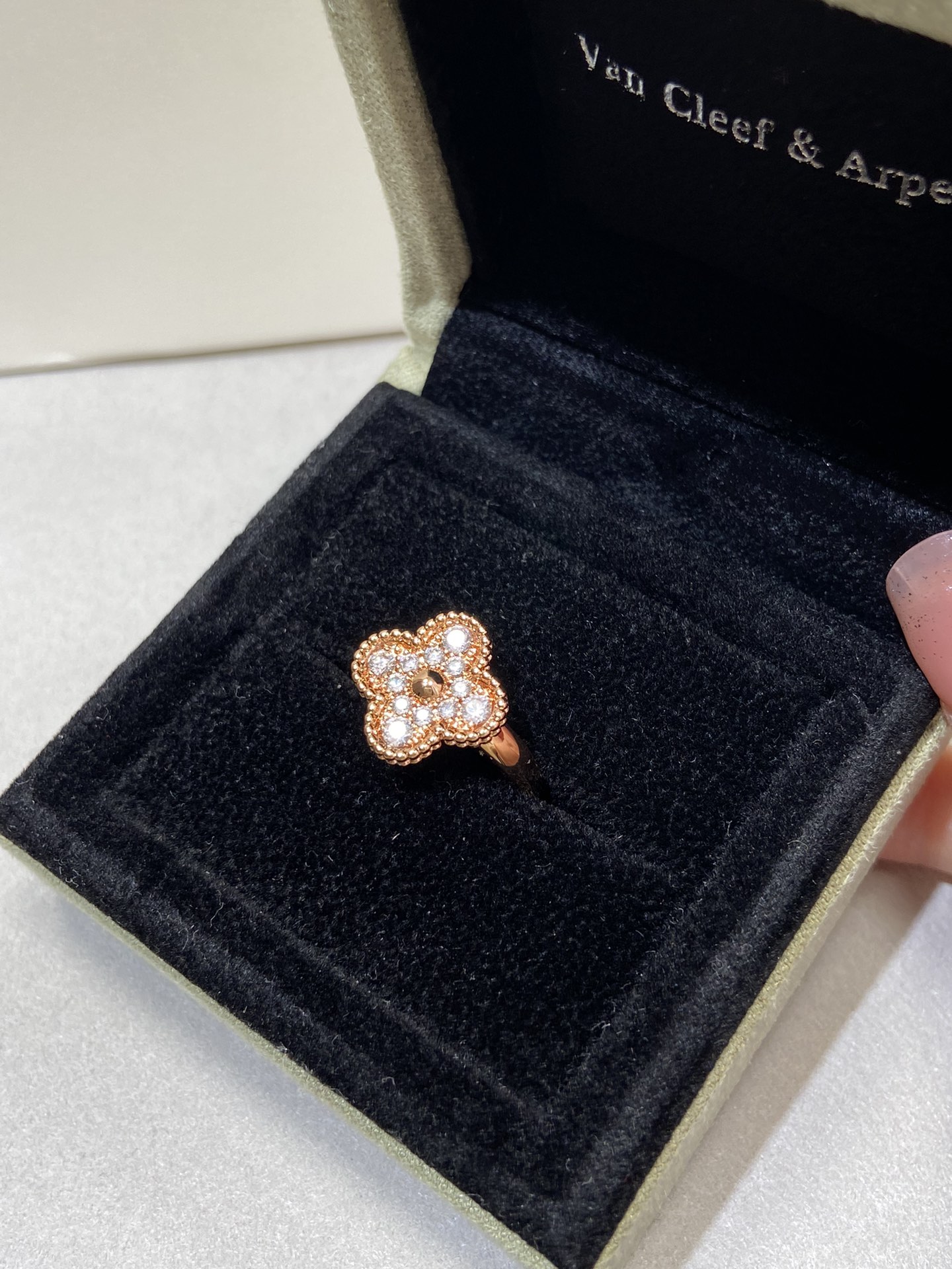 VCA Diamond Vintage Alhambra Ring - Original Replica Club