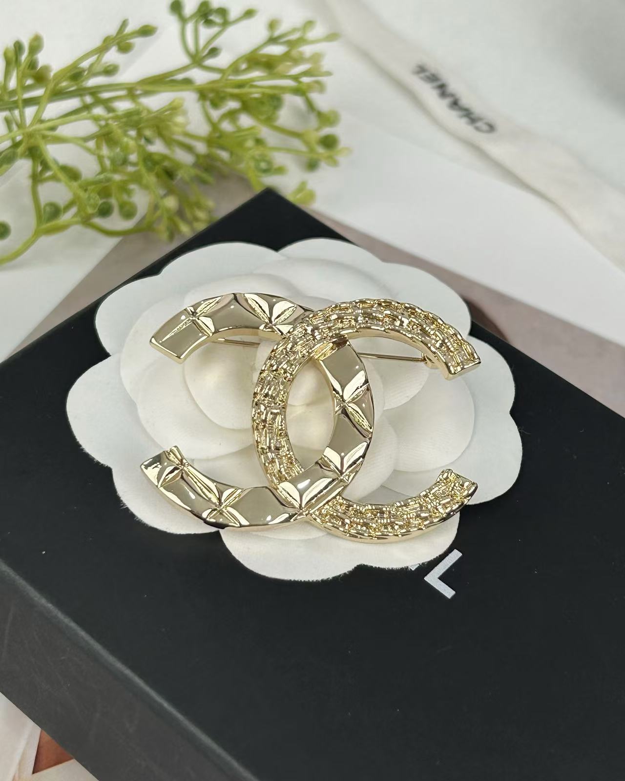 Chanel Light Gold Classic CC Brooch - Original Replica Club
