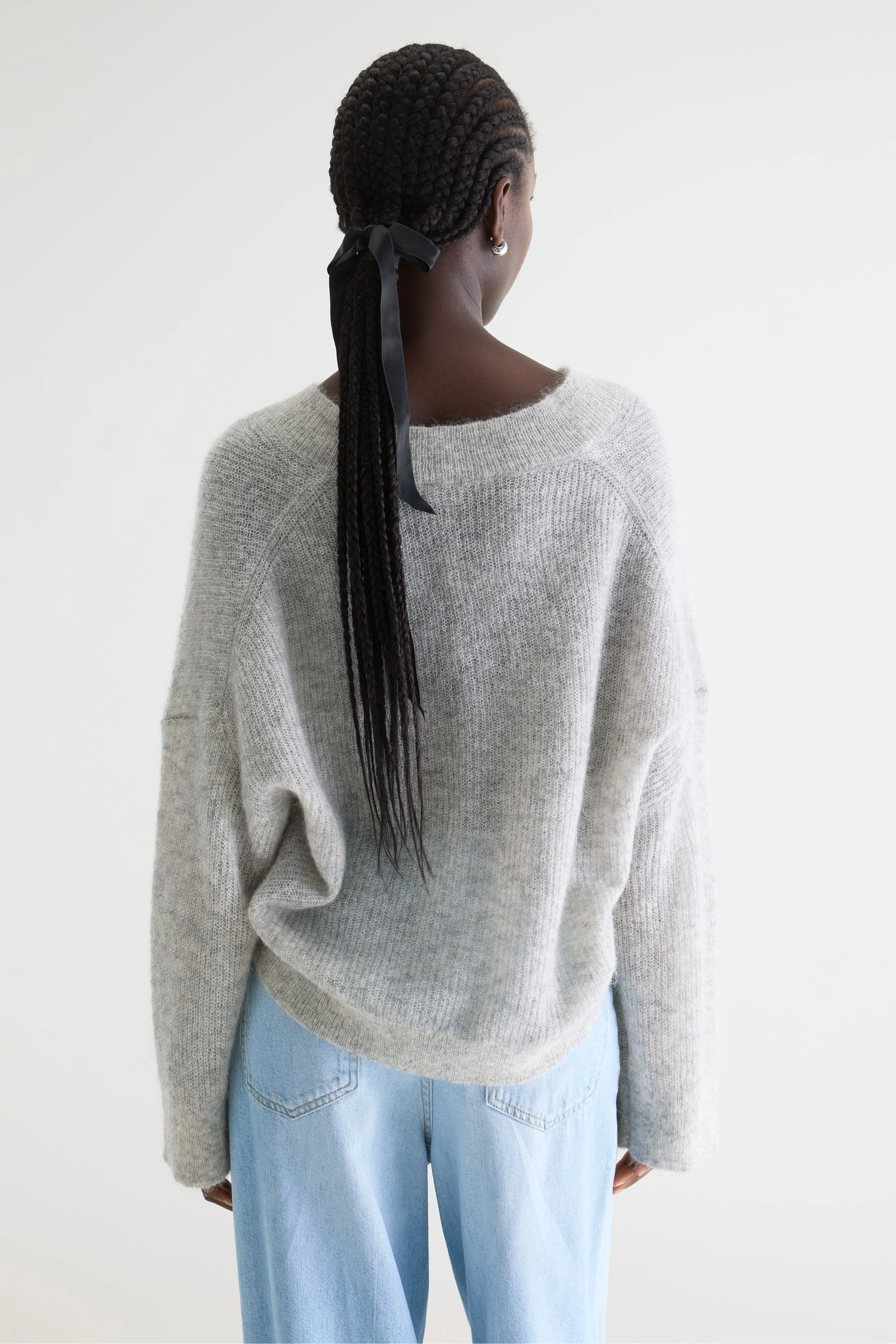 Bellerose Arco v-neck sweater (261 / W / LIGHT GREY)