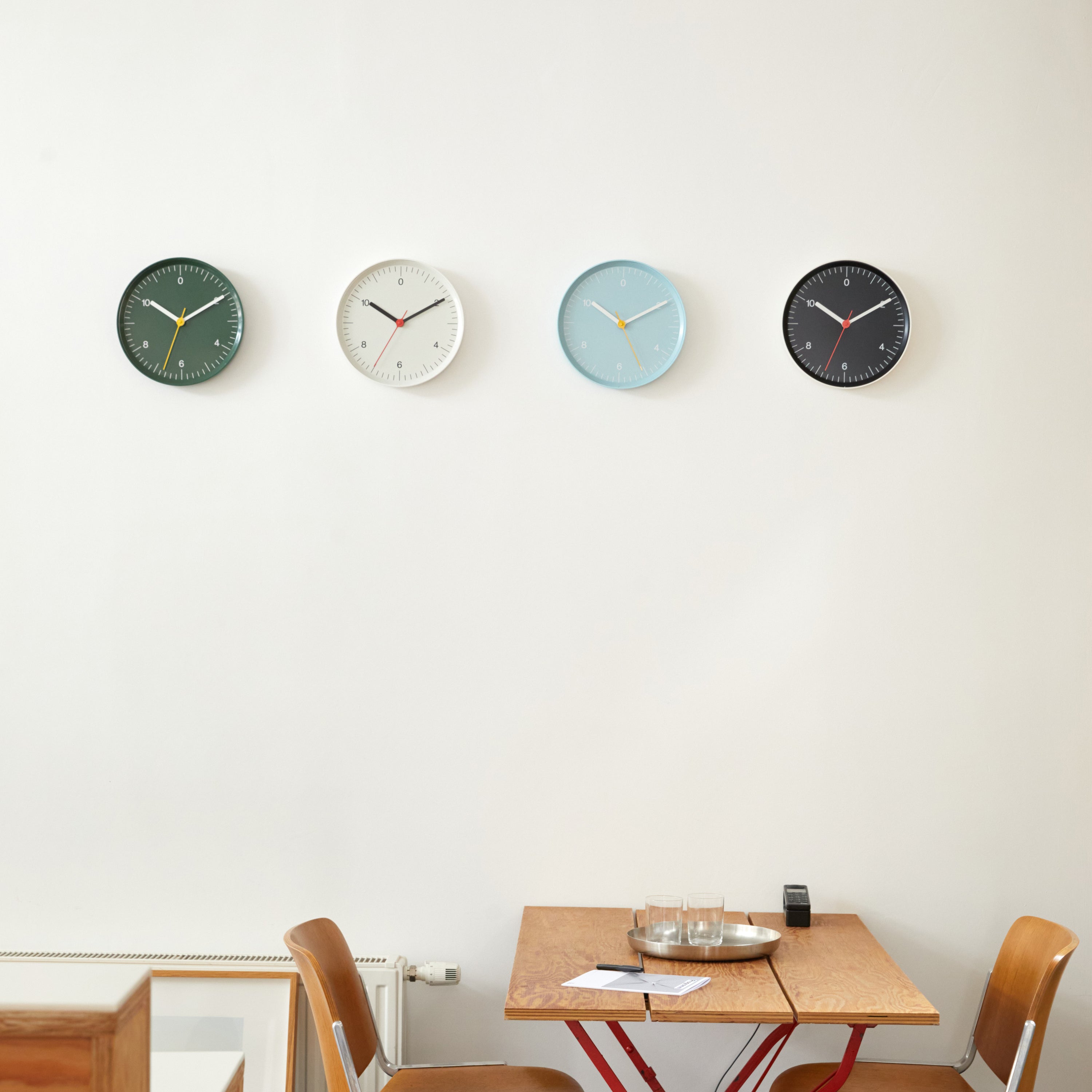 HAY Clock Wandklok - White