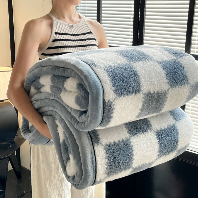 Double Layer Flannel Blanket Checkered Print Thick Warm for Hotel Home