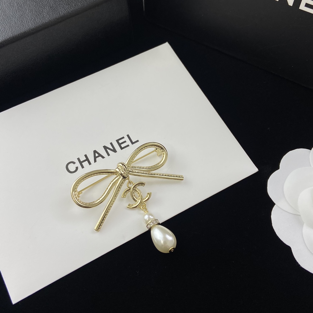 Chanel Bow CC Teardrop Pearl Brooch - Original Replica Club