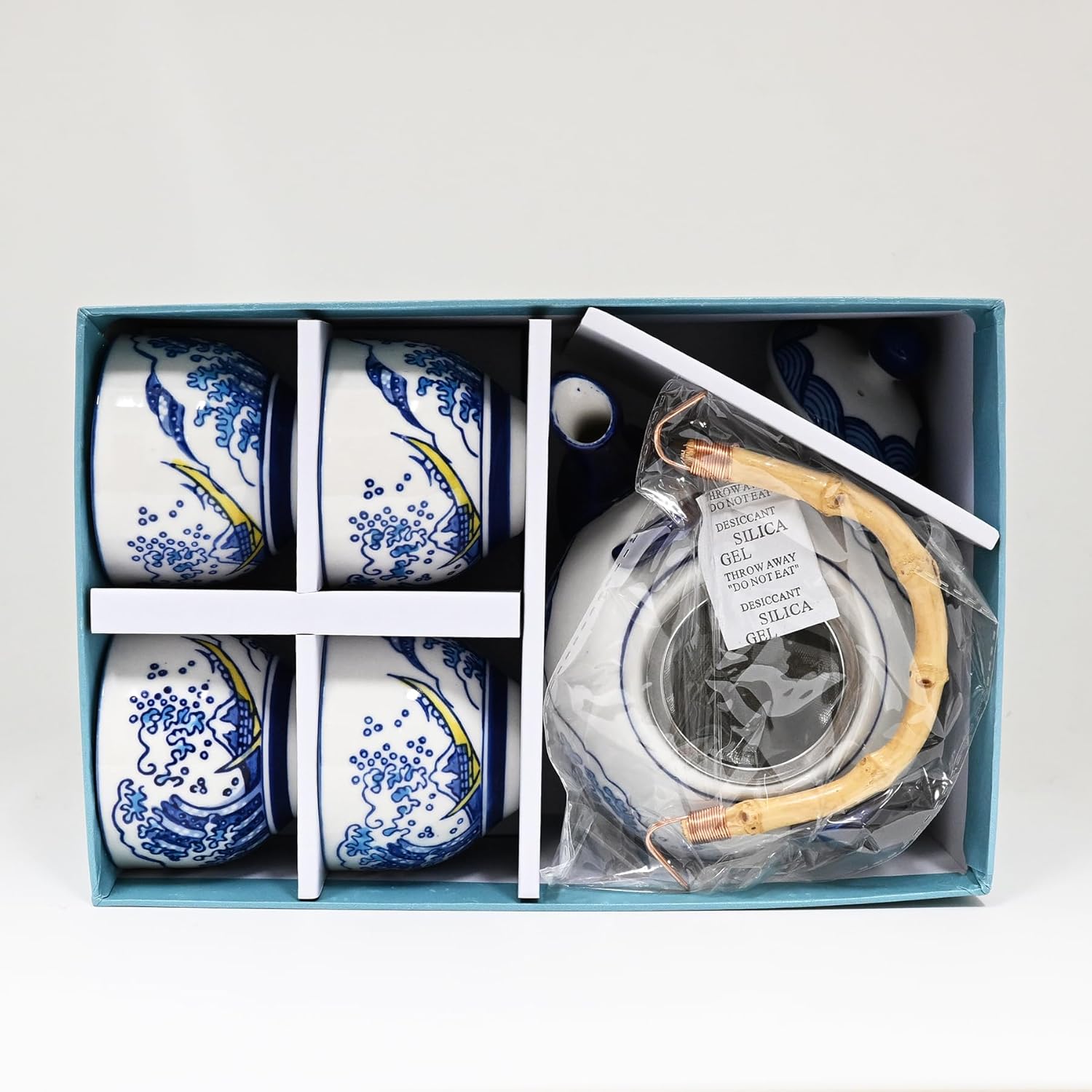 Urban Tokyo Hokusai Inspired Great Wave Porcelain Tea Set with Bamboo Handle, 30 oz Teapot with 4 Cups, Blue and White, Gift Box
