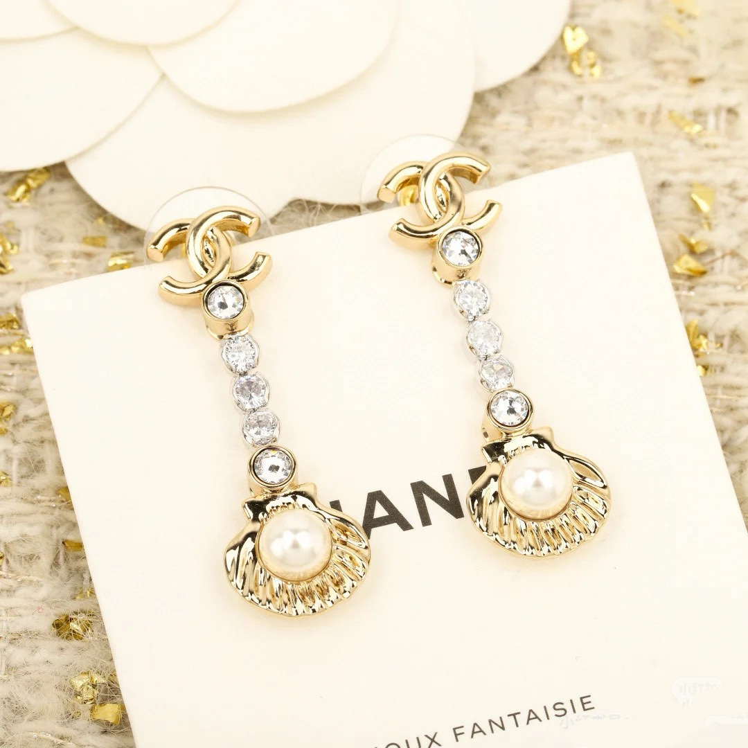 Chanel Rhinestone Shell Earrings - Original Replica Club