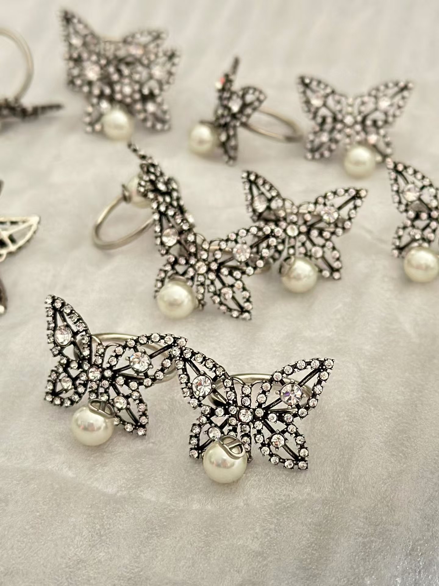 Dior Butterfly Pearl Dangle Ring - Original Replica Club