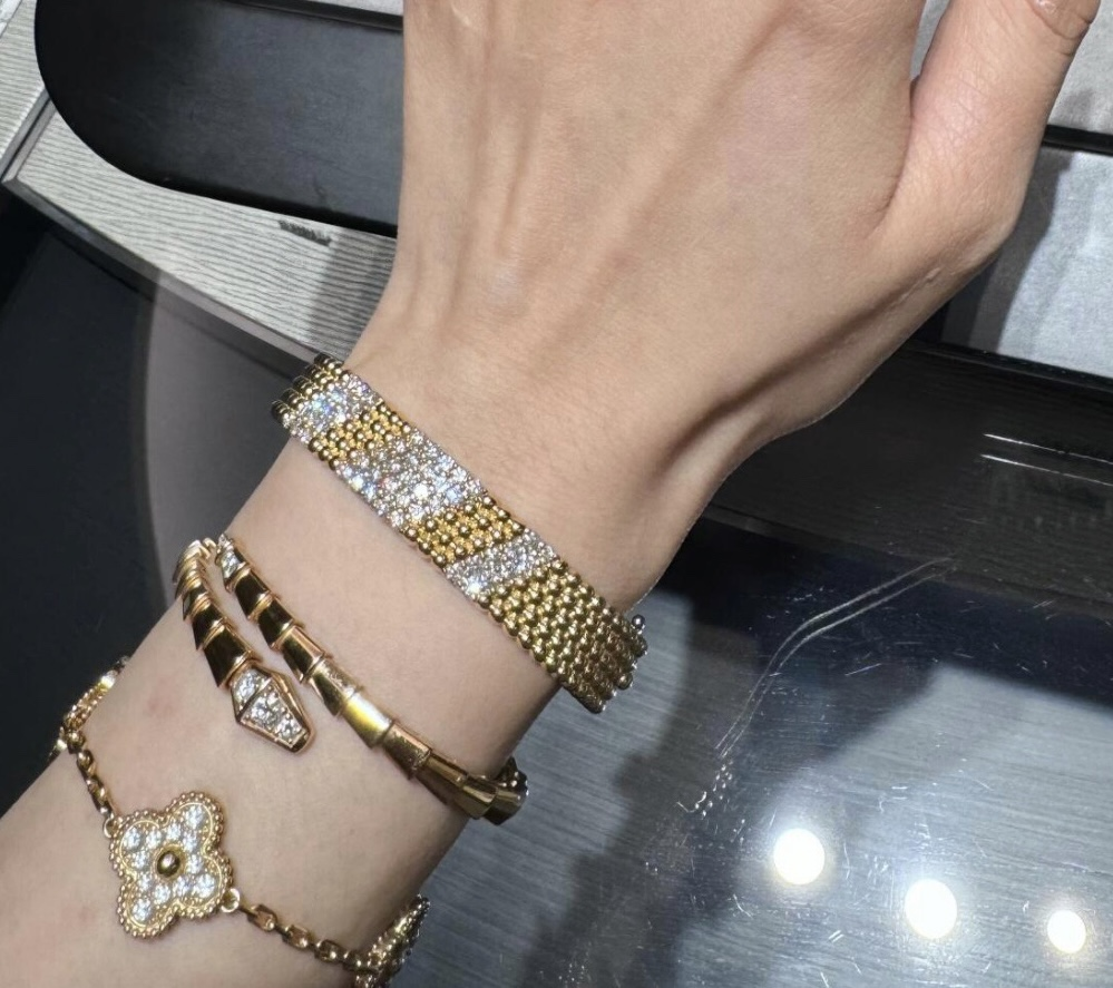 VCA Perlee Diamonds Bracelet Bangle, 5 Rows, Medium Model - Original Replica Club