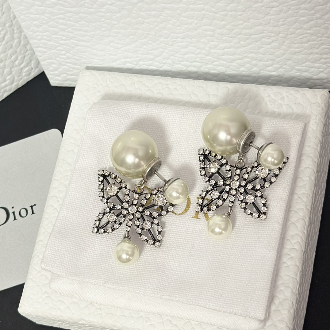 Dior Butterfly Pearl Drop Earrings - Original Replica Club