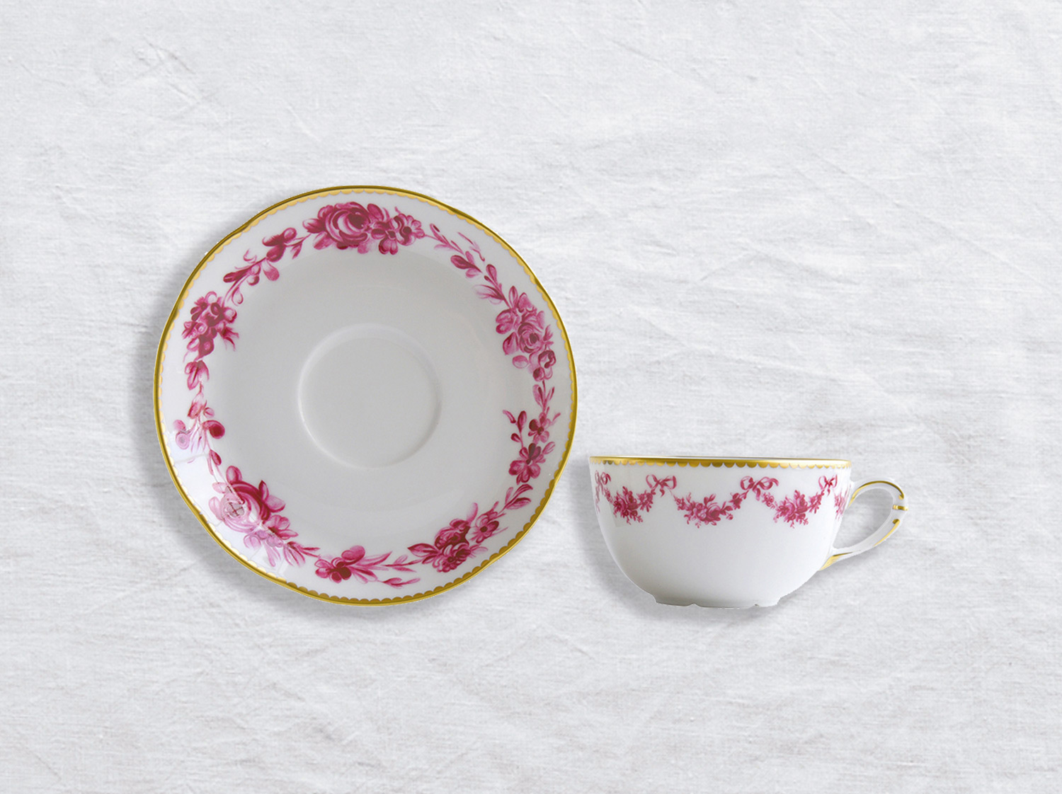 Tasse et soucoupe à thé