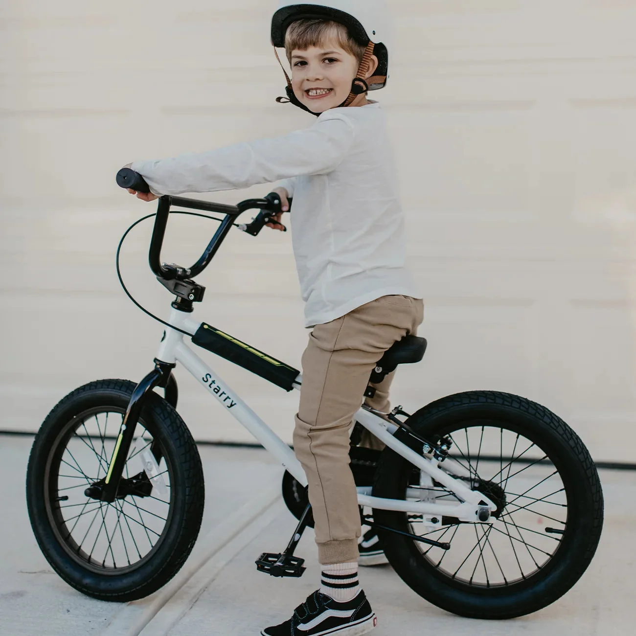 Glerc Kids BMX Style Bicycle 14 Inch Blue With Training Wheels And Coaster Brake - Image 14 Glerc Kids BMX Style Bicycle 14 Inch Blue With Training Wheels And Coaster Brake - Image 14