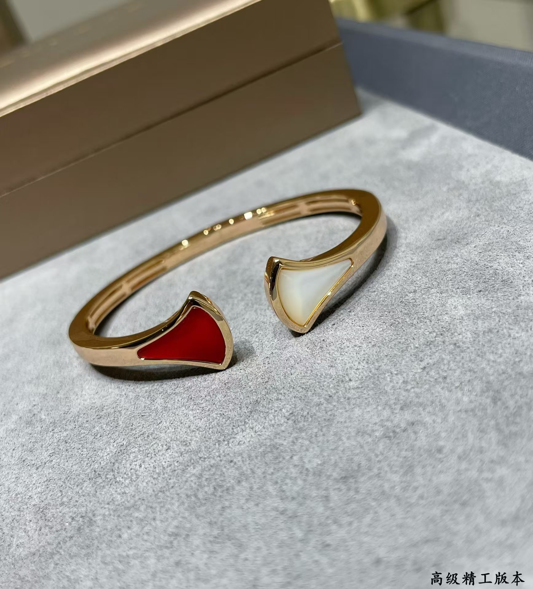 Bvlgari Divas Dream Open Cuff Bangle Bracelet in Yellow Gold - Original Replica Club