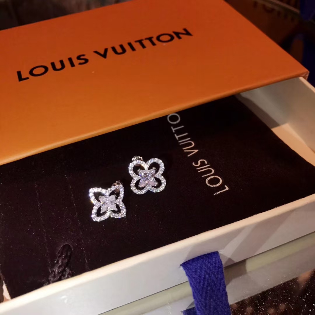 Louis Vuitton Asymmetrical Diamond Stud Earrings - Original Replica Club