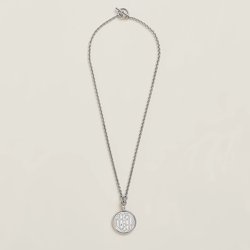 Replicate Medaille Quadrige necklace, small model(1:1 replica) - Original Replica Club