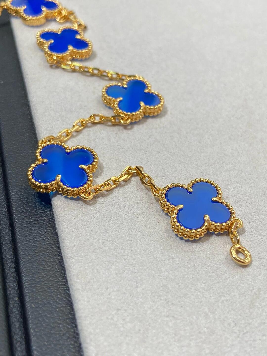 VCA Blue Agate Vintage Alhambra Bracelet 5 Motifs - Original Replica Club