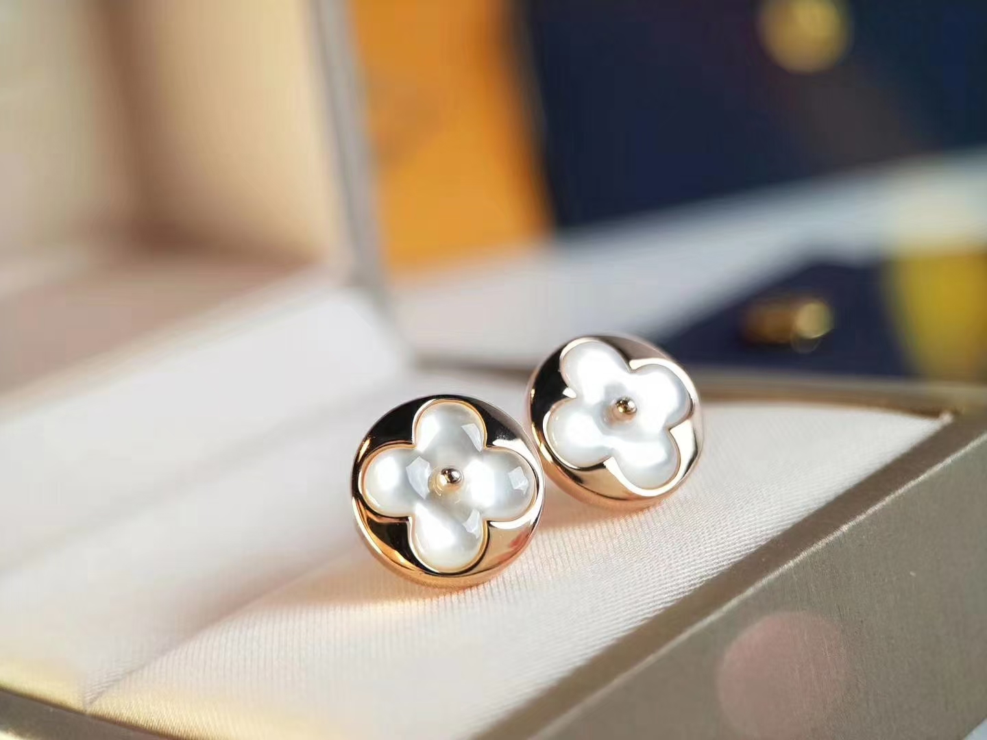 Louis Vuitton Color Blossom Sun Ear Stud Earrings - Original Replica Club