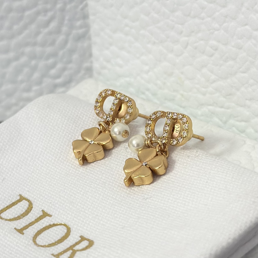 Dior Four Clover Pearl Earrings - Original Replica Club