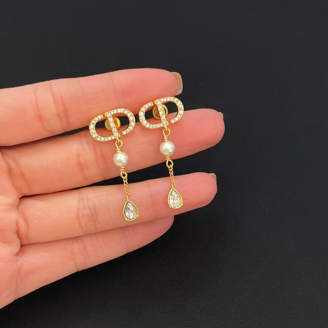 Dior CD Teardrop Pearl Earrings - Original Replica Club
