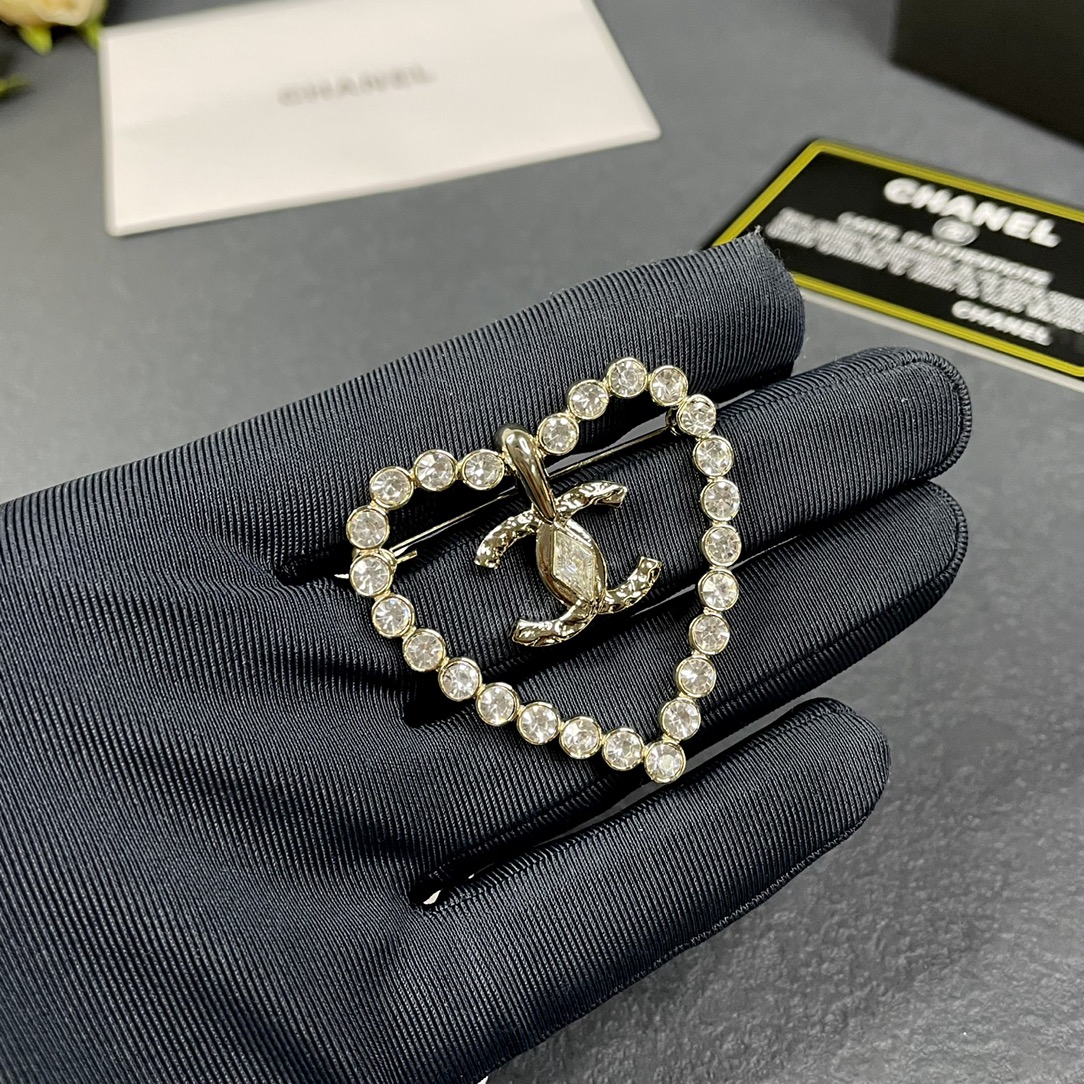 Chanel Diamond Paved Hollow Heart Brooch - Original Replica Club