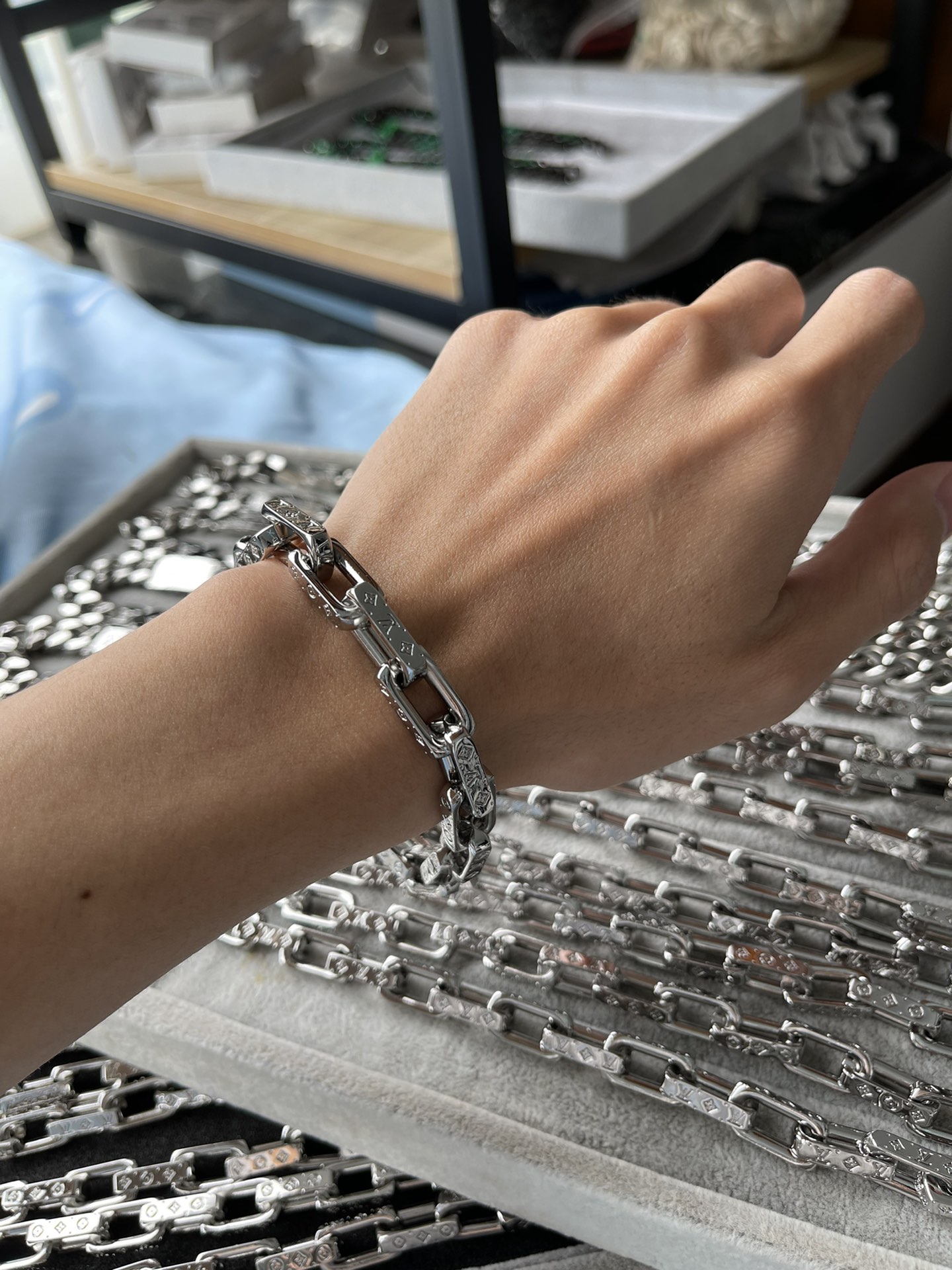 Louis Vuitton Silver Chunky Mens Bracelet - Original Replica Club