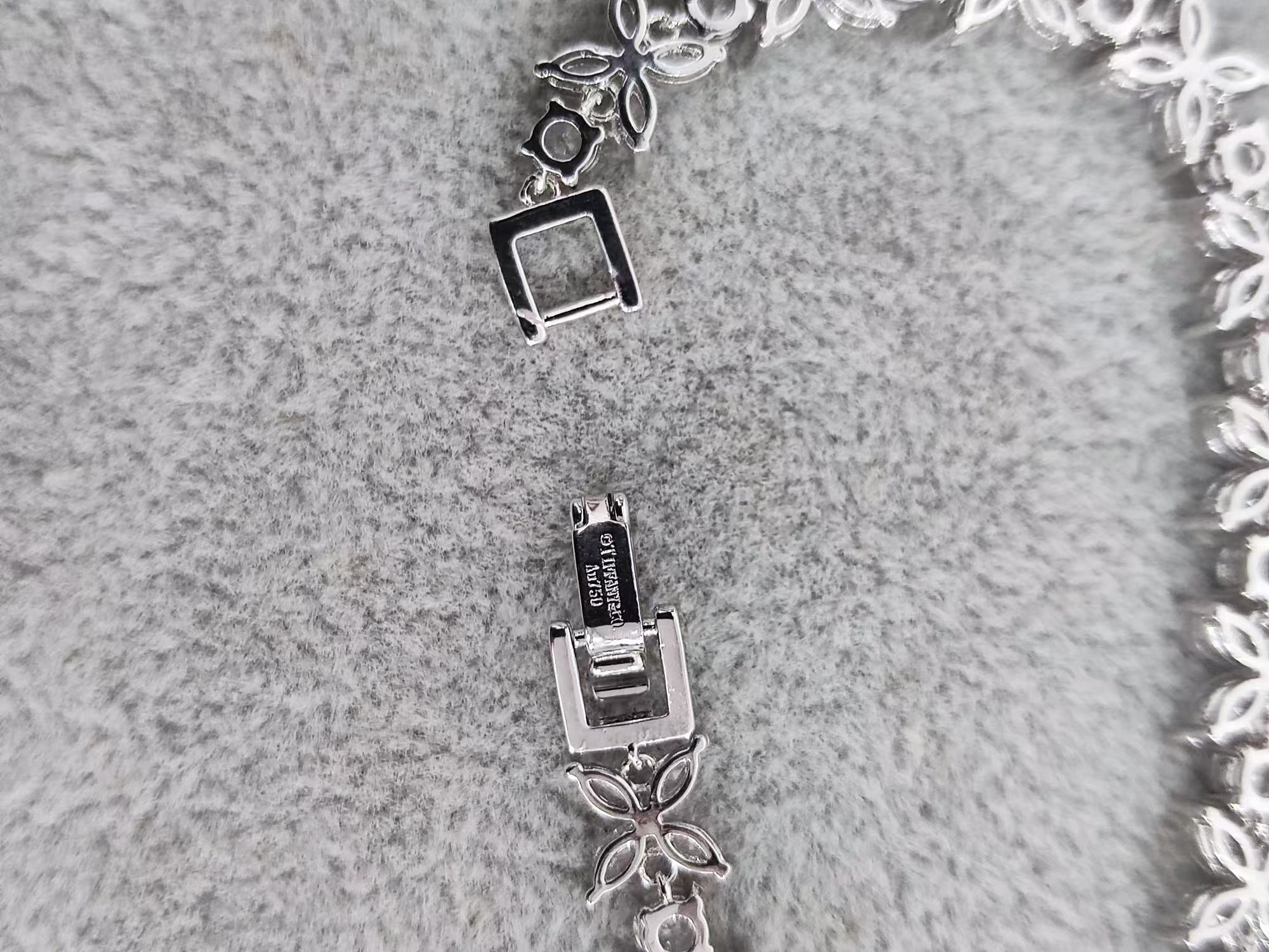 Tiffany Cluster Tennis Bracelet in Platinum with Diamonds - Original Replica Club