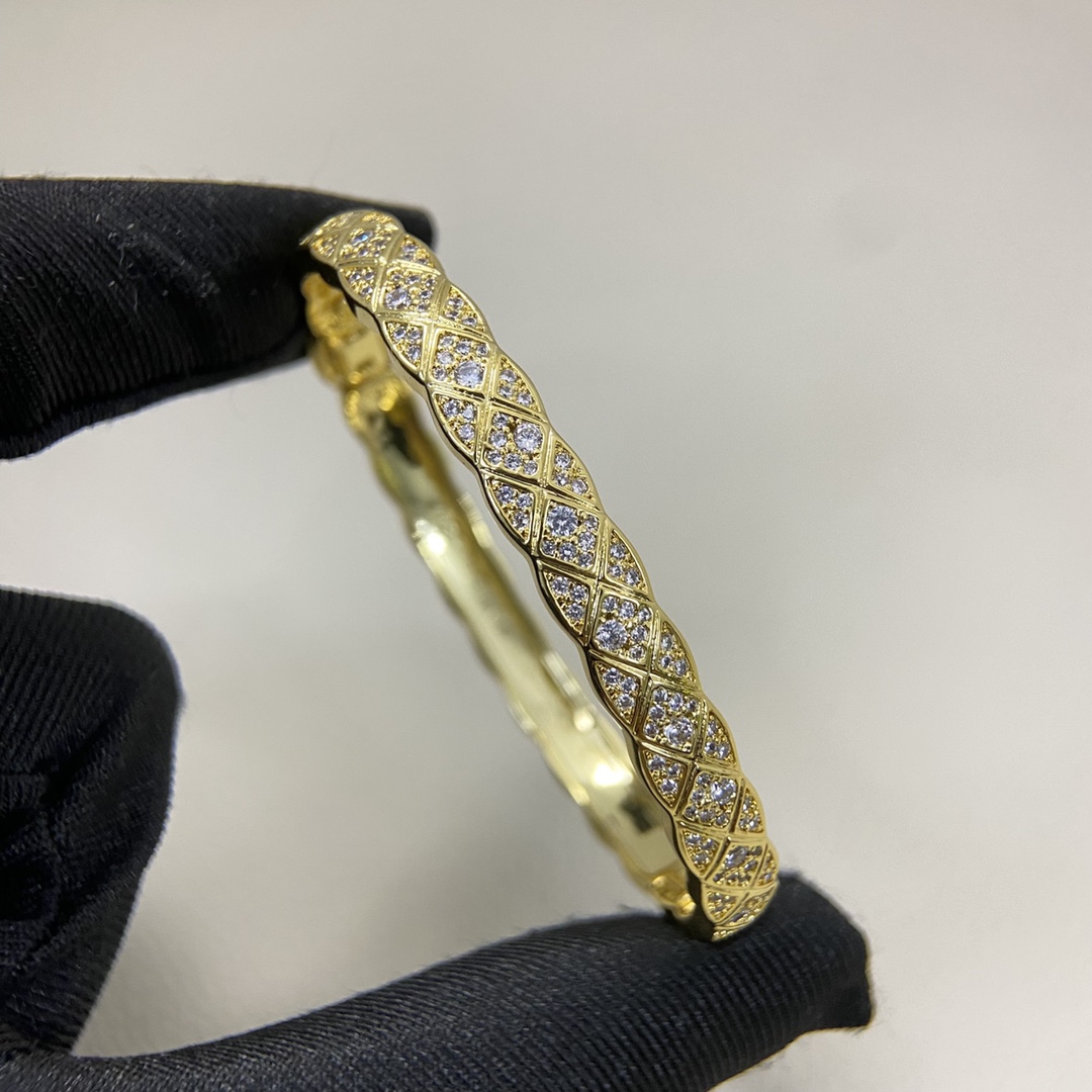 Chanel Coco Crush Full Diamond Paved Bracelet Bangle - Original Replica Club